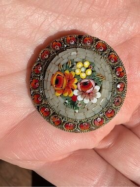 Vintage Floral Micro-Mosaic Round Brooch in Red and White